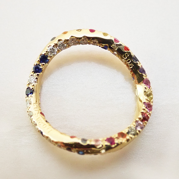 螺旋の指輪　側面図 K18イエローゴールド ダイヤモンド カラーサファイア ブルーサファイア 写真8